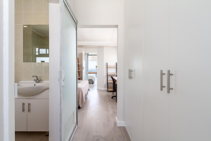 To Let 2 Bedroom Property for Rent in Mouille Point Western Cape